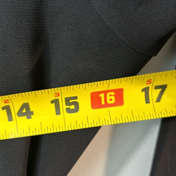 DKNY black classic wraparound top in size medium. - Picture 5 of 6